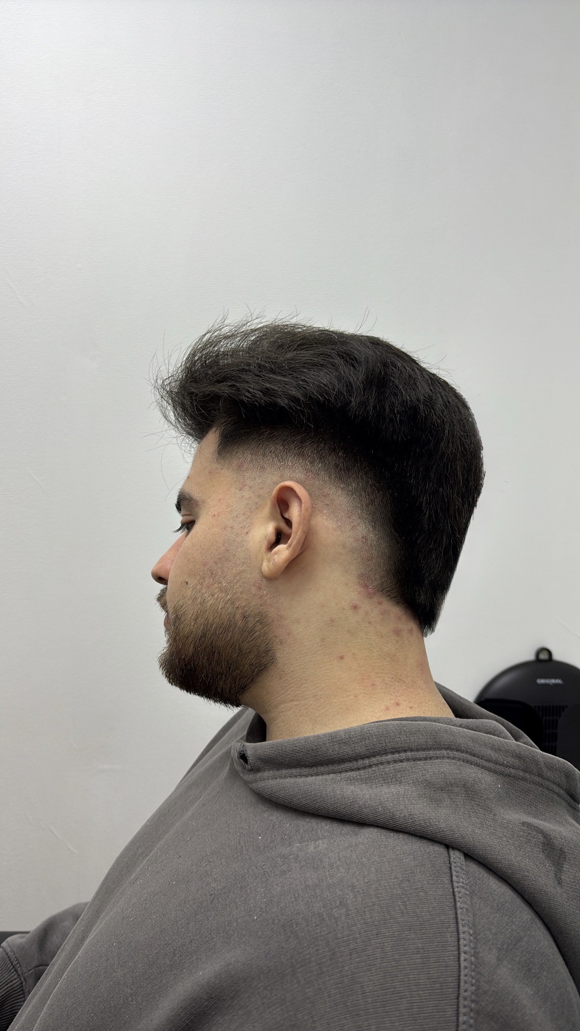 Fade met volume bovenop, van opzij